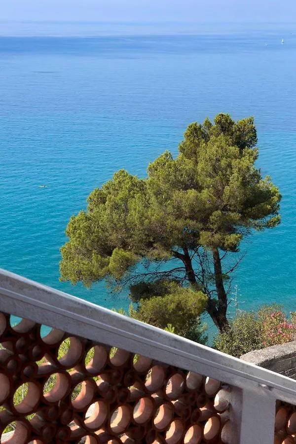 ヴェンティミーリア Le Calandre Bed & Breakfast 0*,  イタリア